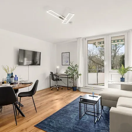 Apartment Blu -modern Interior Design In Centre- Close To Hbf & Uni *